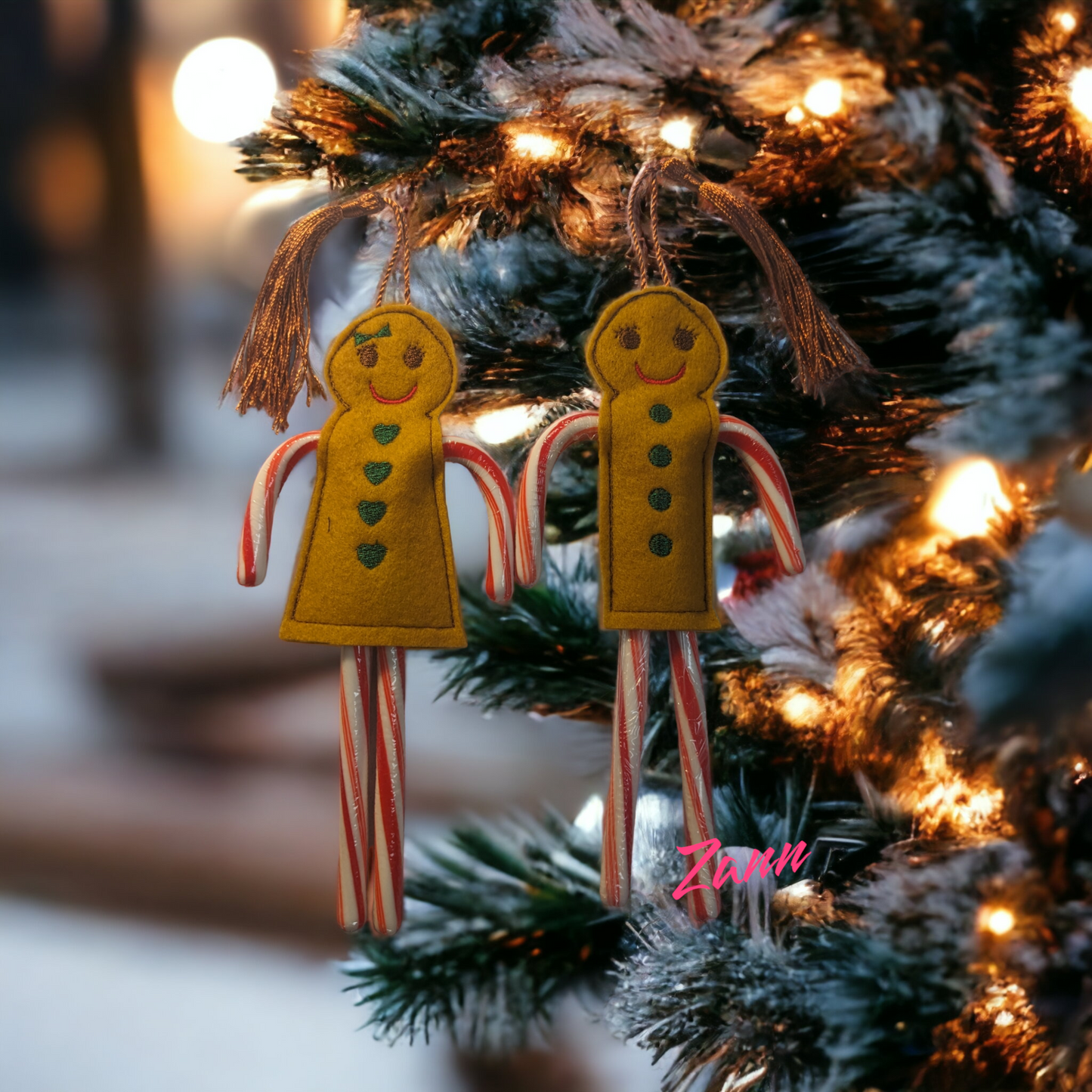 Gingerbread Candy Cane Holder Set 4"x4"